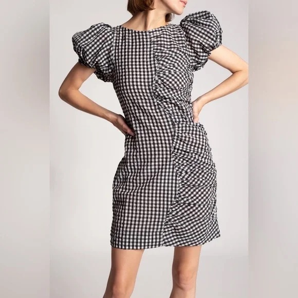 Ganni Dresses & Skirts - Ganni Seersucker Monochrome Puff Sleeve Dress